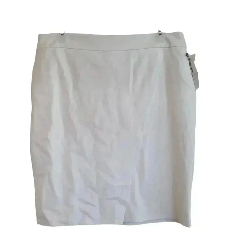 Liz Claiborne Women’s White Rayon Knit Skirt